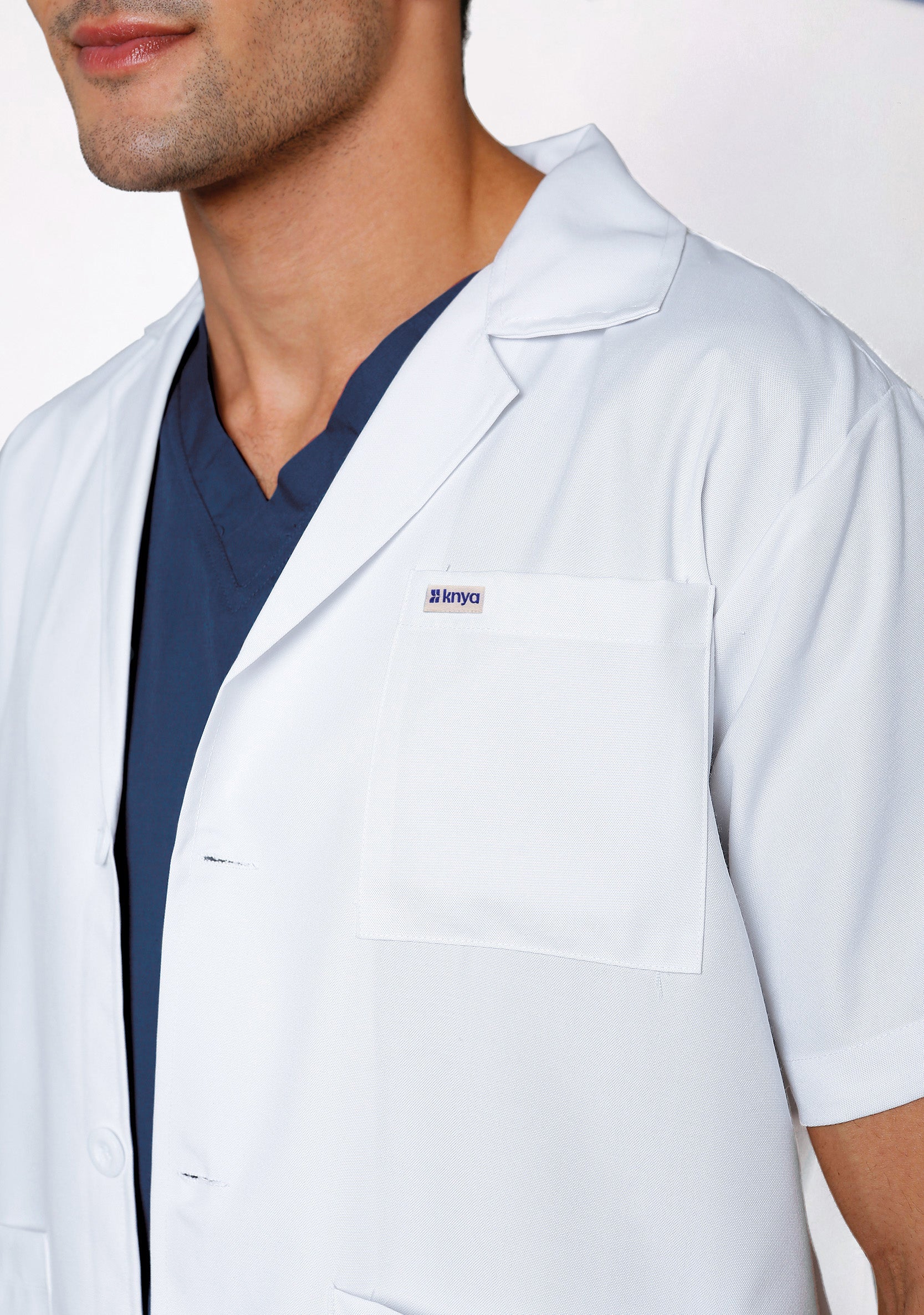 Everyday Men’s Lab Coat Apron - Image 4